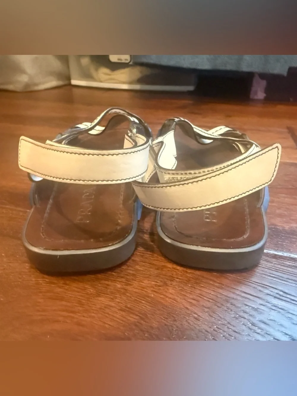 AUTHENTIC PRADA MENS LEATHER SLINGBACK SANDALS, SIZE UK 8/ US 9, WHITE/BLUE - Picture 11 of 15